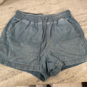 Gap elastic waist Shorts